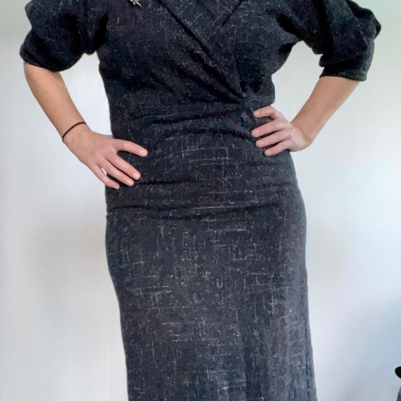 1980s Wool Dress, Size Medium, ELL-JAY Juniors Canada, V-Neck Black Winter Dress - Picture 11 of 11